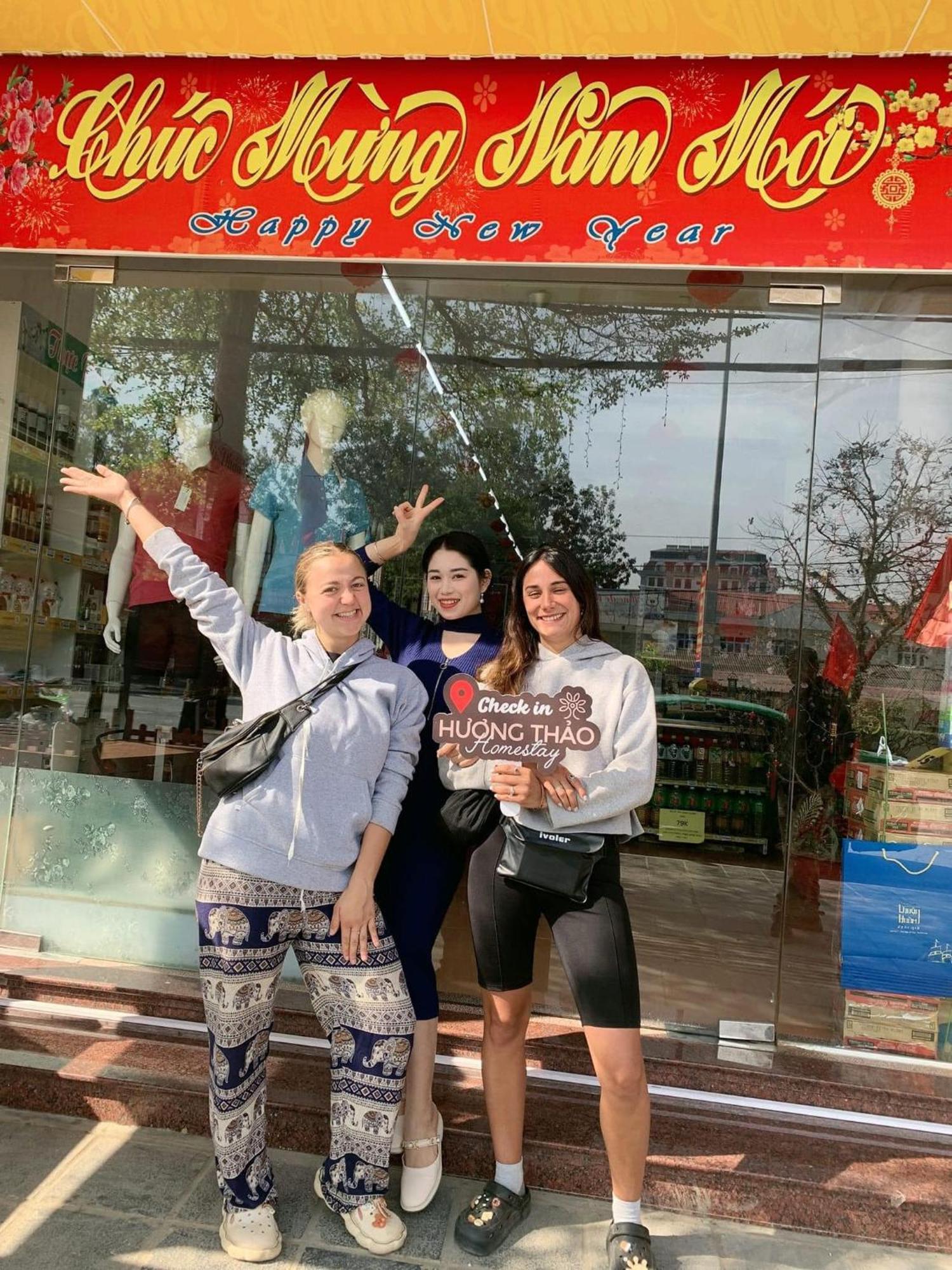 Huong Thao Hostel & Tours Diện Biên Phủ Esterno foto