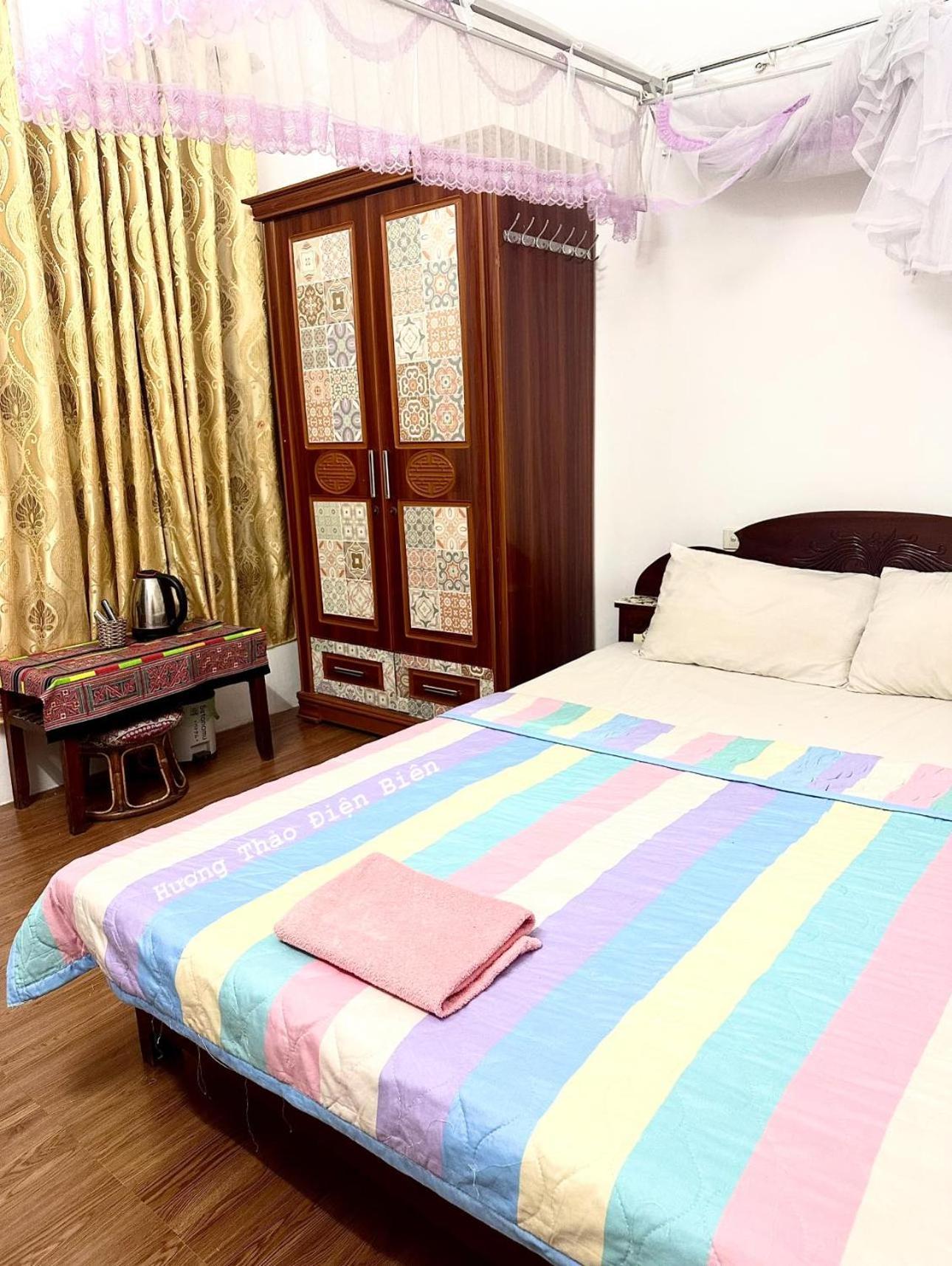 Huong Thao Hostel & Tours Diện Biên Phủ Esterno foto
