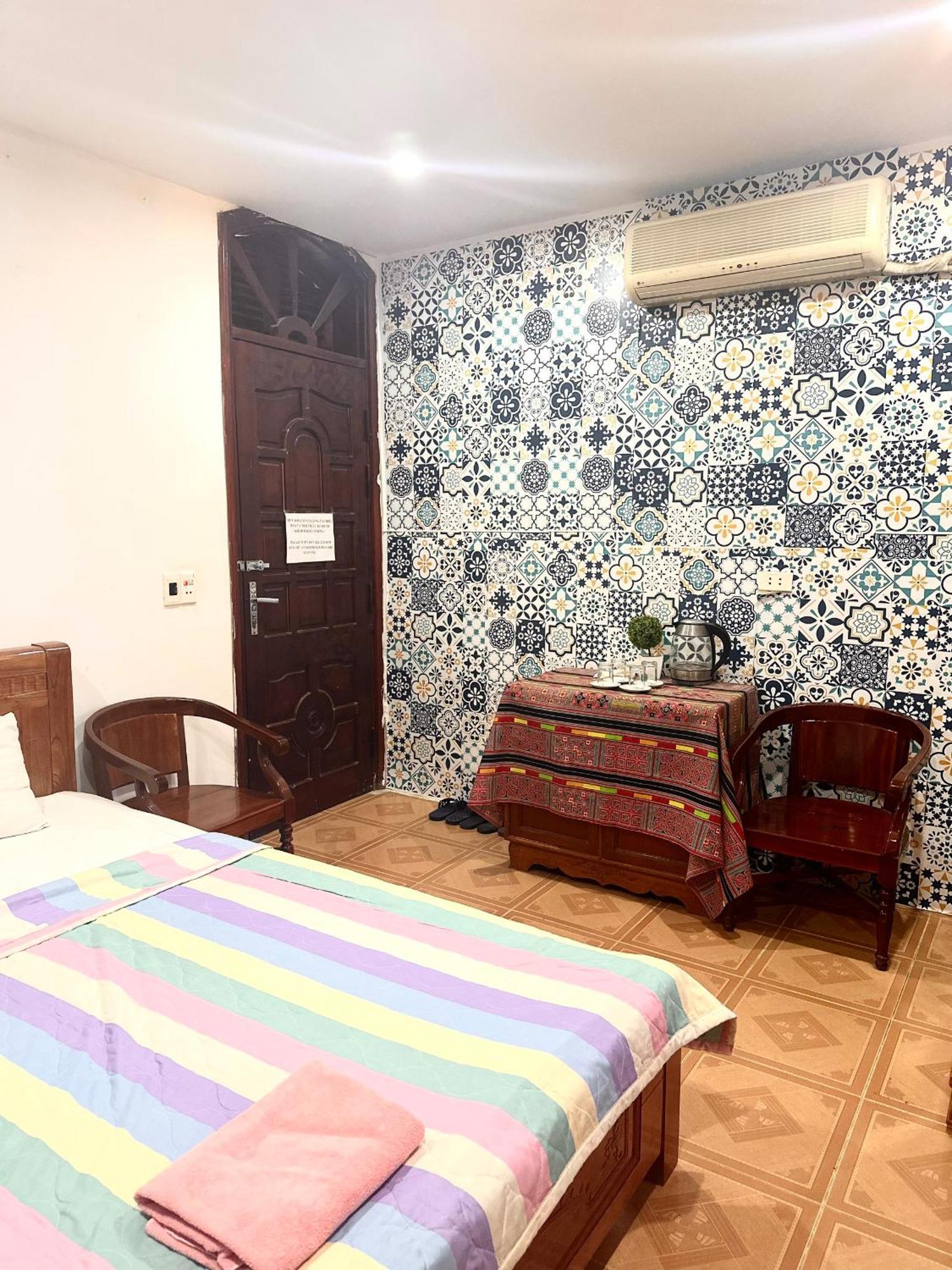 Huong Thao Hostel & Tours Diện Biên Phủ Esterno foto
