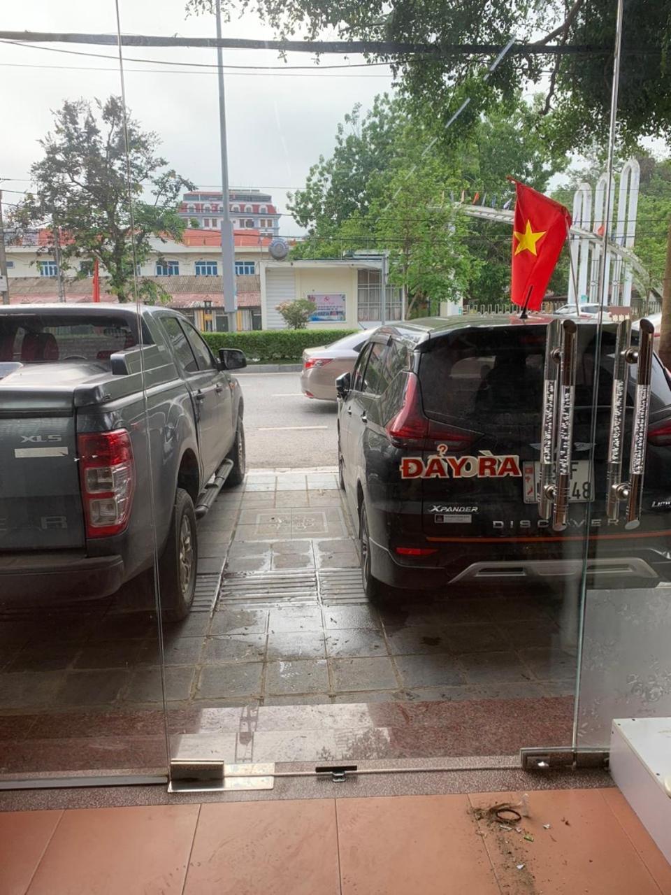 Huong Thao Hostel & Tours Diện Biên Phủ Esterno foto
